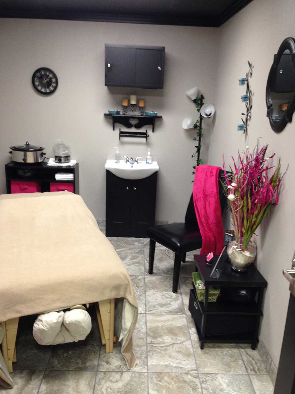 Salon and Spa Galleria logo